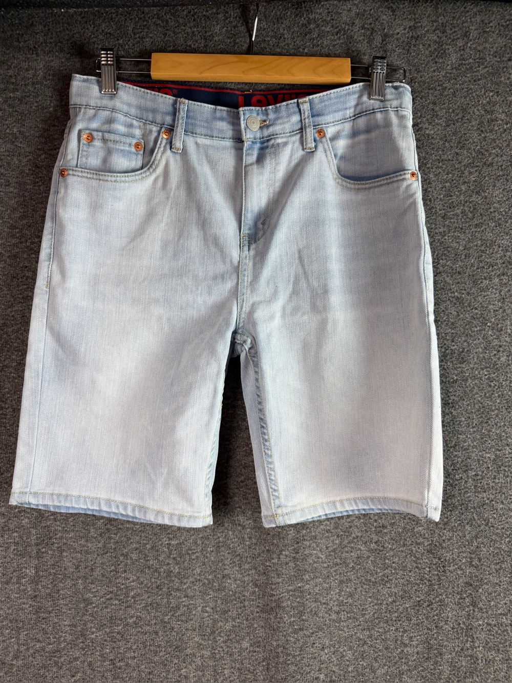 Levi’s Light Wash Denim Bermuda Shorts Size 18 Reg W29